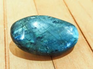 Canto Rodado grande Labradorita calidad extra