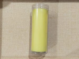 Velón amarillo de petición