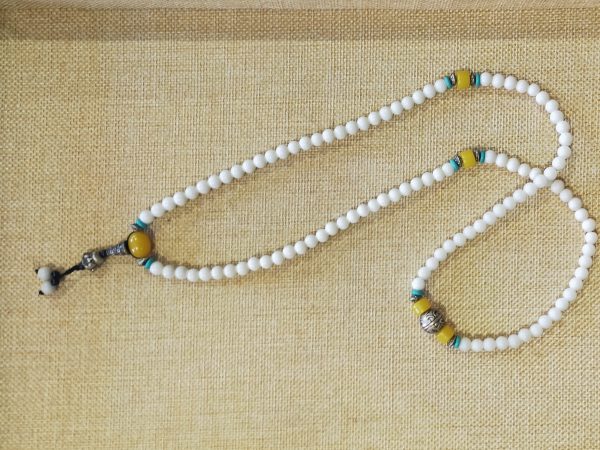 Japa mala tibetano cuarzo blanco adornos metal 108 cuentas