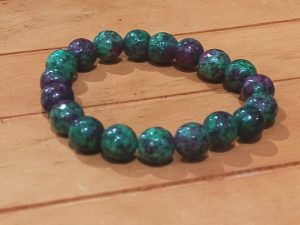 Pulsera m8neral rubi con zoisita bola facetada