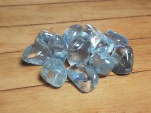 cantos rodado cuarzo transparente 1'5x2'5cm