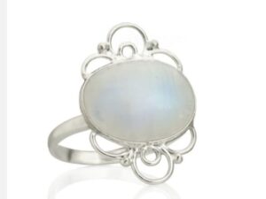 Anillo de plata 925 con piedra luna modelo Selene