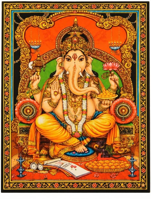 Tapiz de Ganesha sentado en un trono dorado con cuatro brazos y ofrendas